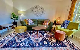 Fresh And Spacious 1 Bedroom In South Knox